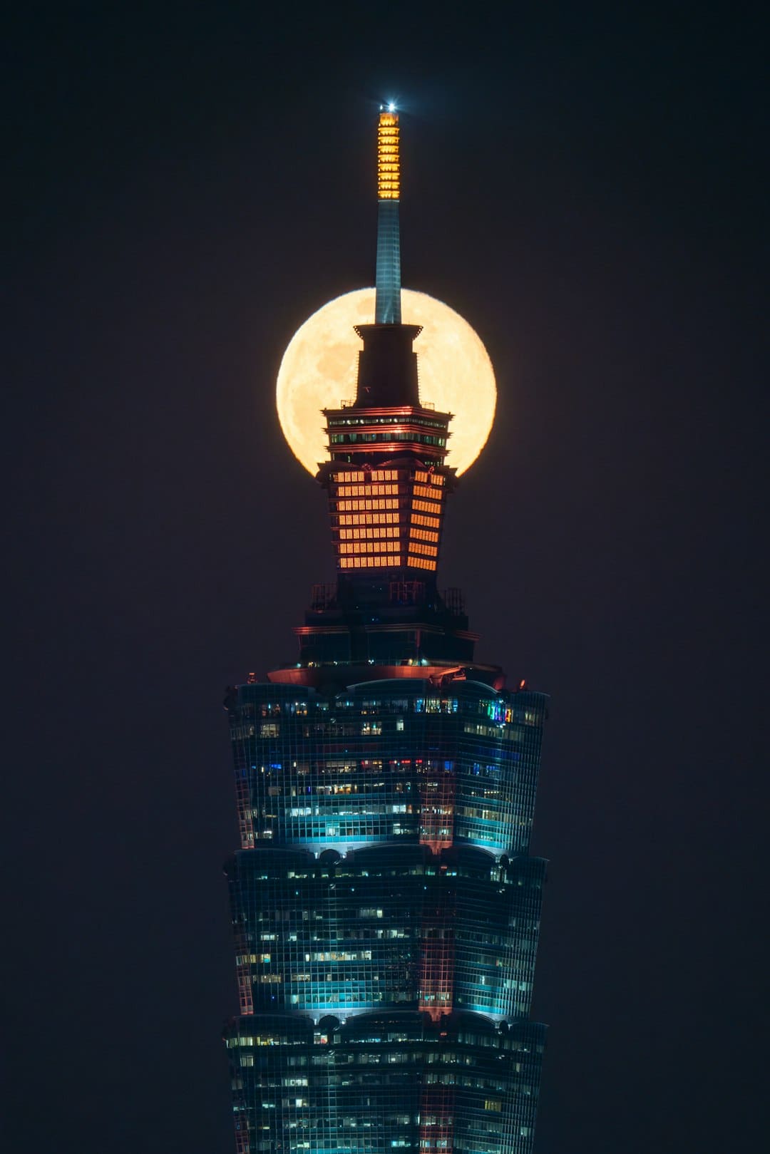 云霄县连夜调度防御第11号台风“杨柳”工作
